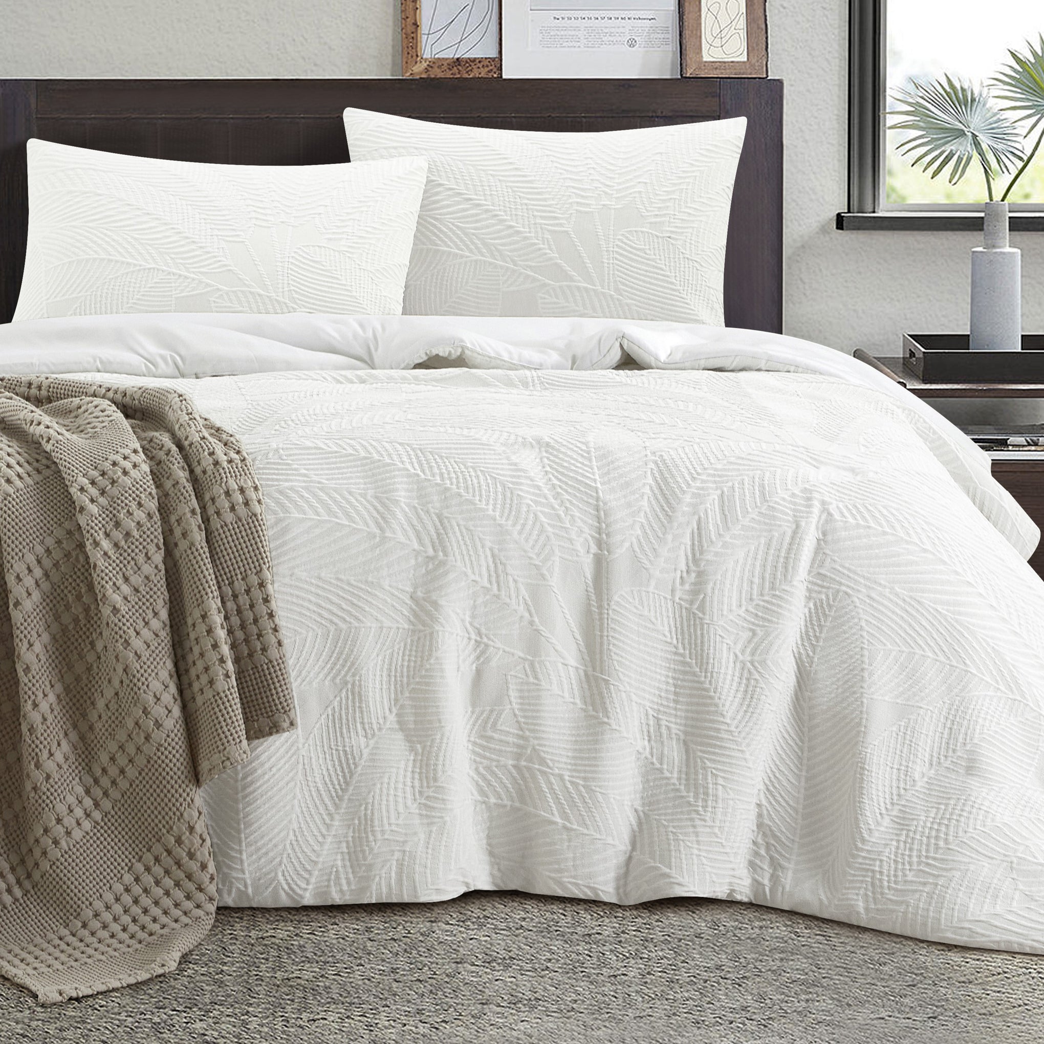 ODYSSEY LIVING | HALEIWA TEXTURED QUILT COVER SET