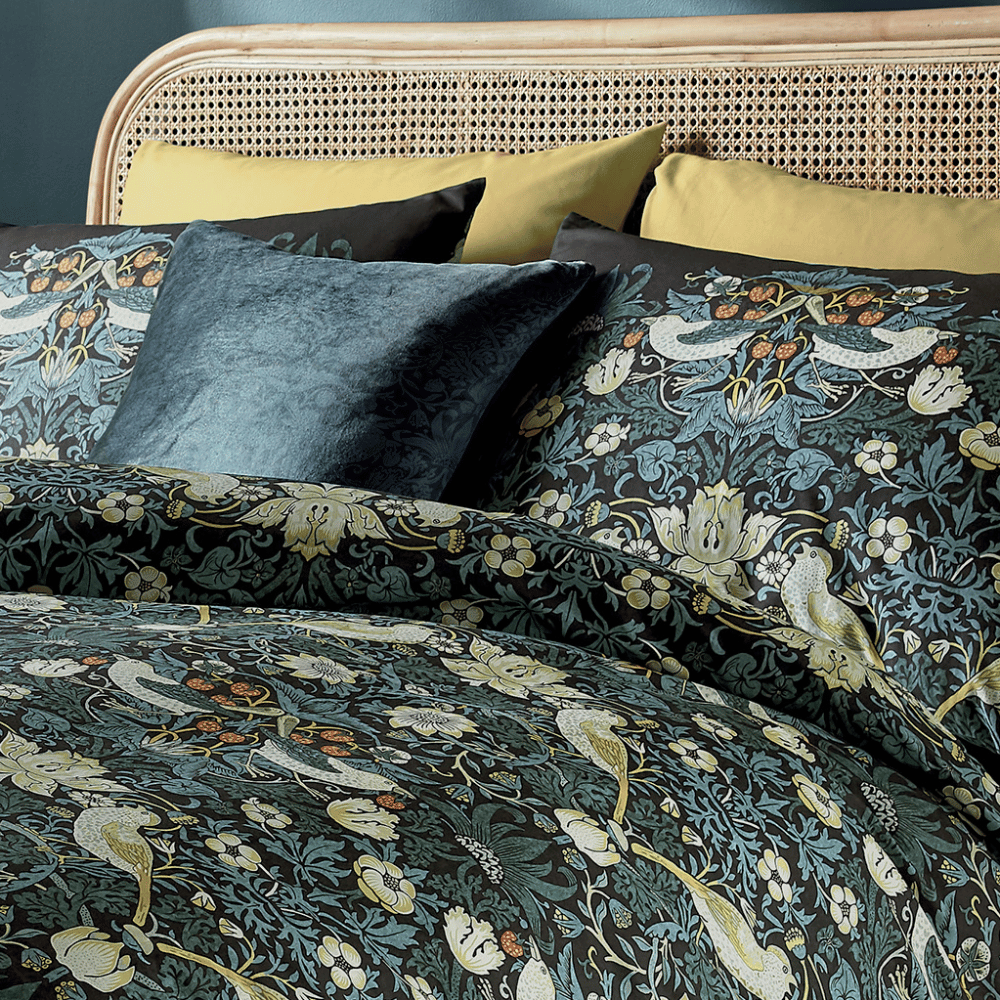 WILLIAM MORRIS AT HOME "Strawberry Thief" QUILT COVER SET