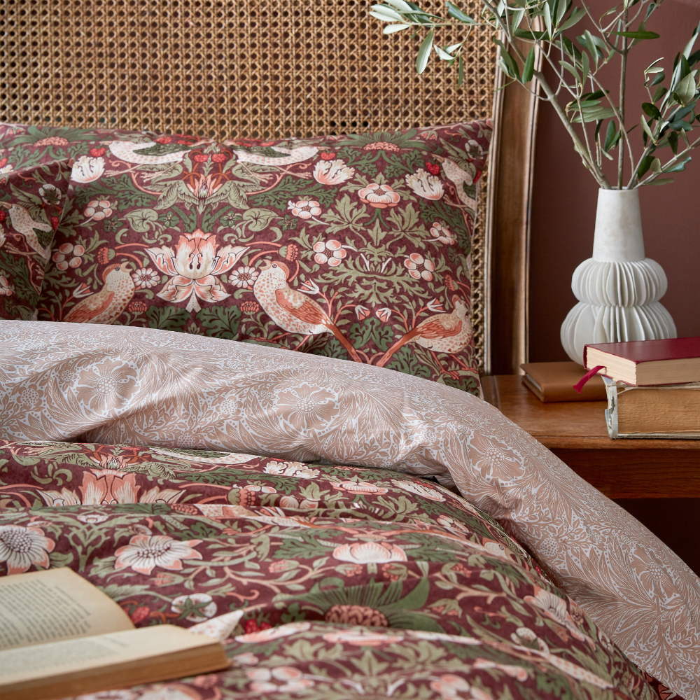 WILLIAM MORRIS AT HOME "Strawberry Thief" QUILT COVER SET