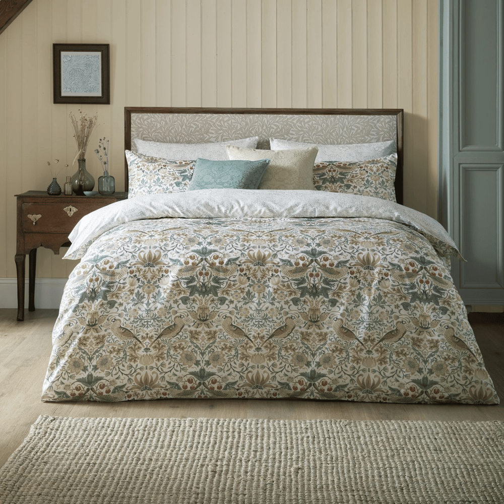 WILLIAM MORRIS AT HOME "Strawberry Thief" QUILT COVER SET