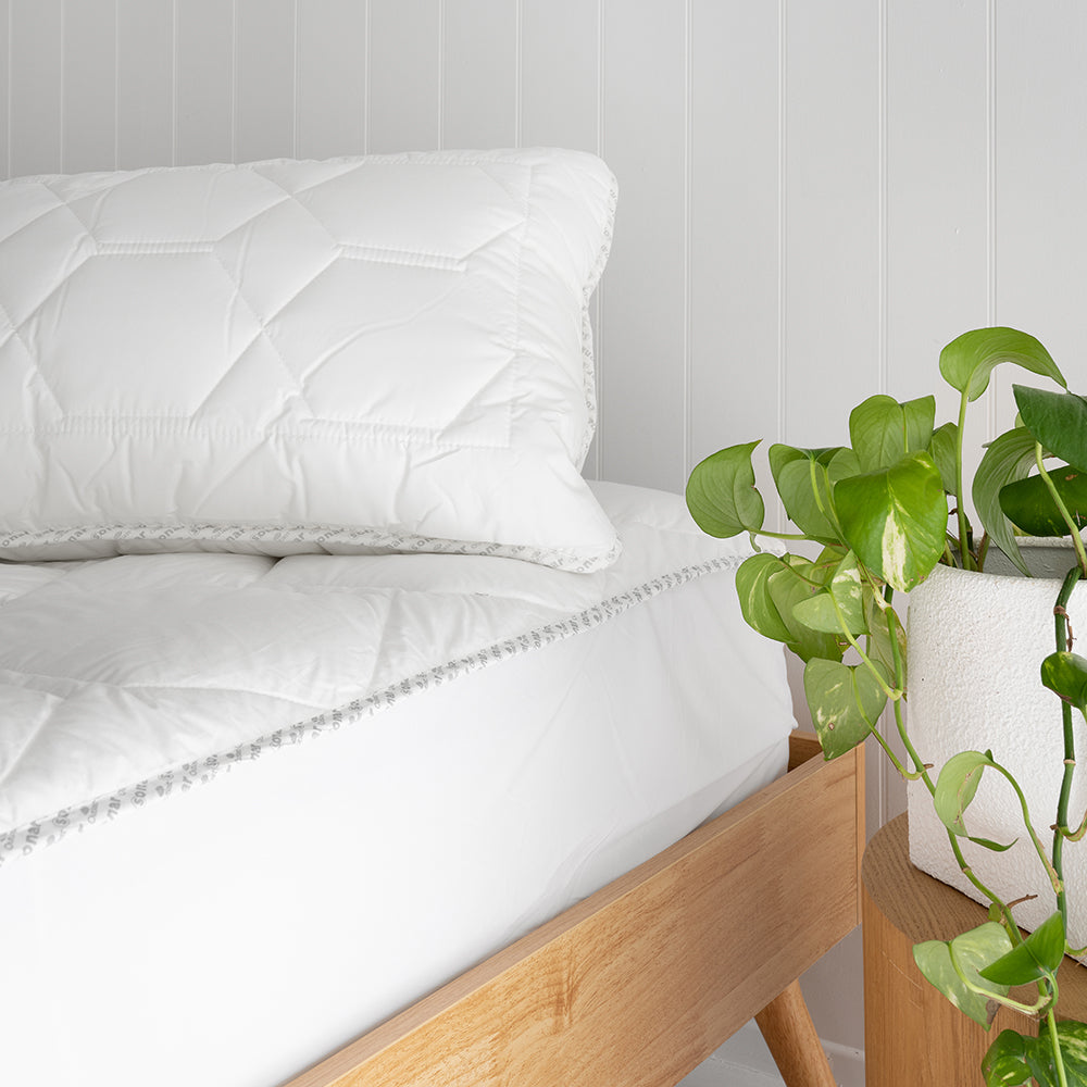 Bambury | Sonar Thermal Balancing Mattress Topper (Outlast) Bambury