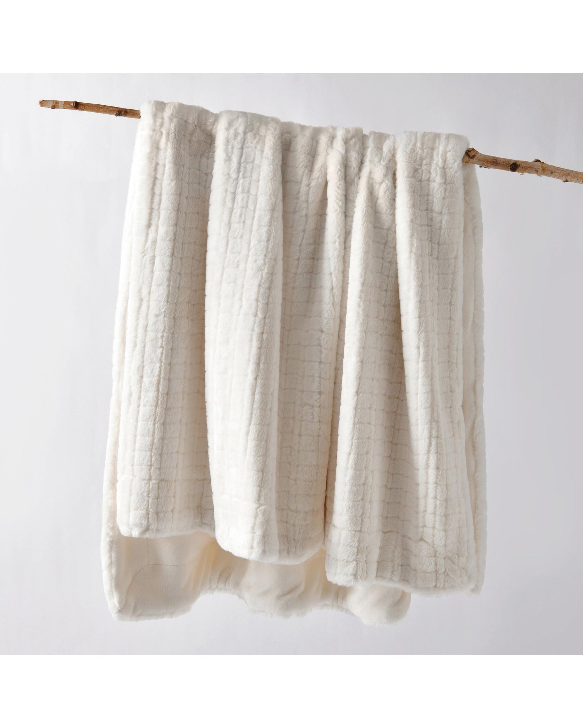 Bianca Australian TAMBAR Throw Rug Faux Fur Natural