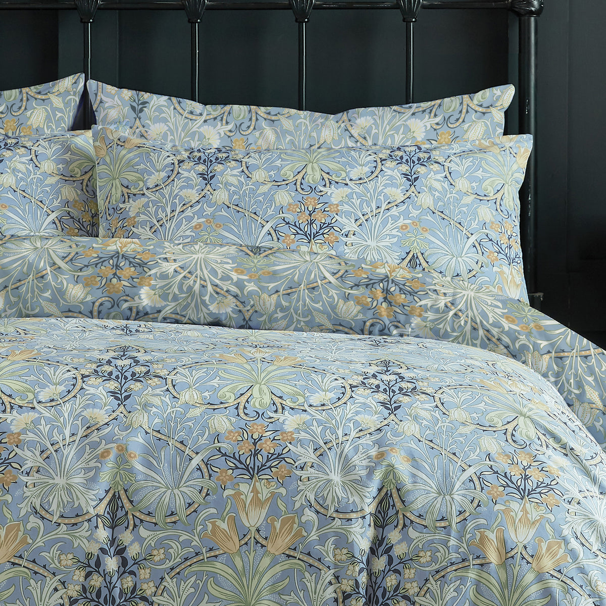 WILLIAM MORRIS AT HOME "Woodland Weeds" QUILT COVER SET