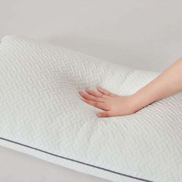 Accessorize Pillows/Cushions Accessorize Bamboo Blend Medium Pillow