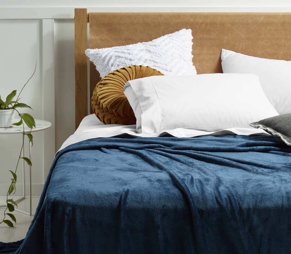 Accessorize Blanket Accessorize Super Soft Blanket - Ink Blue