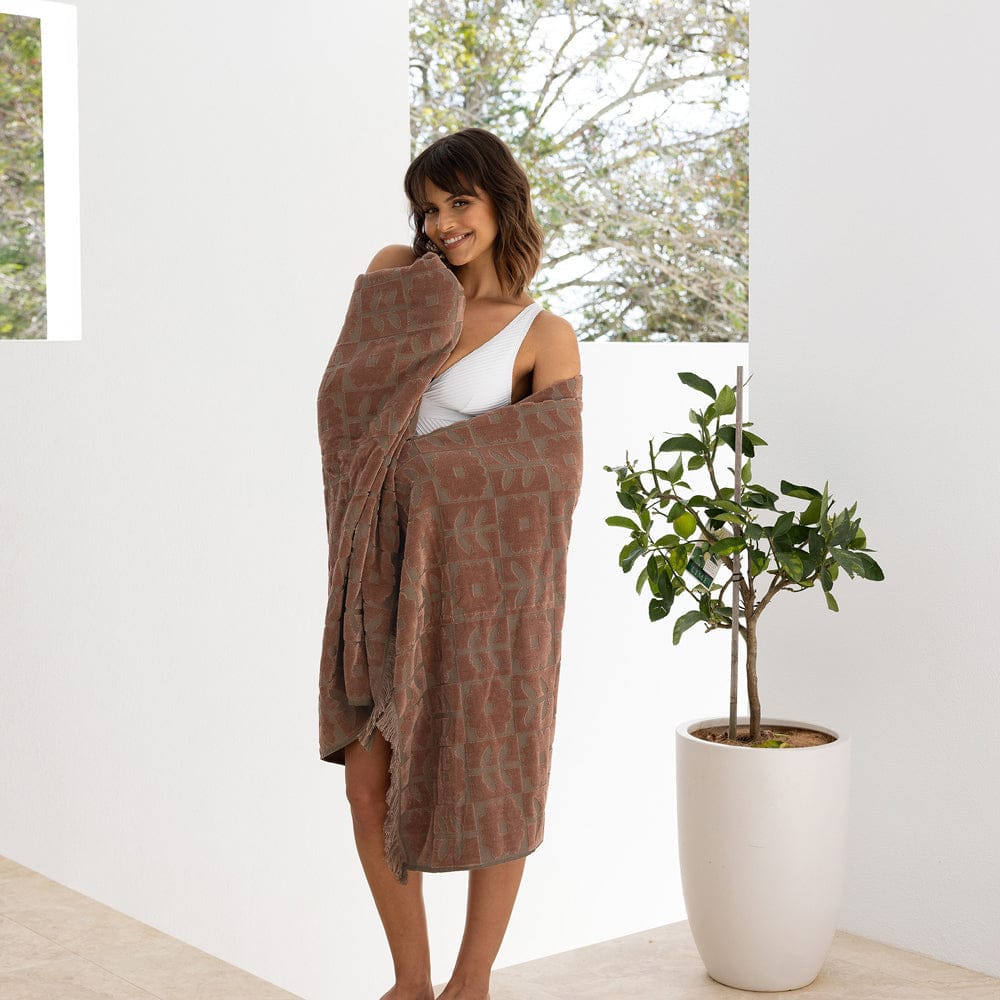 Bambury Beach Towels Bambury| HiLo Beach Towel Bloom