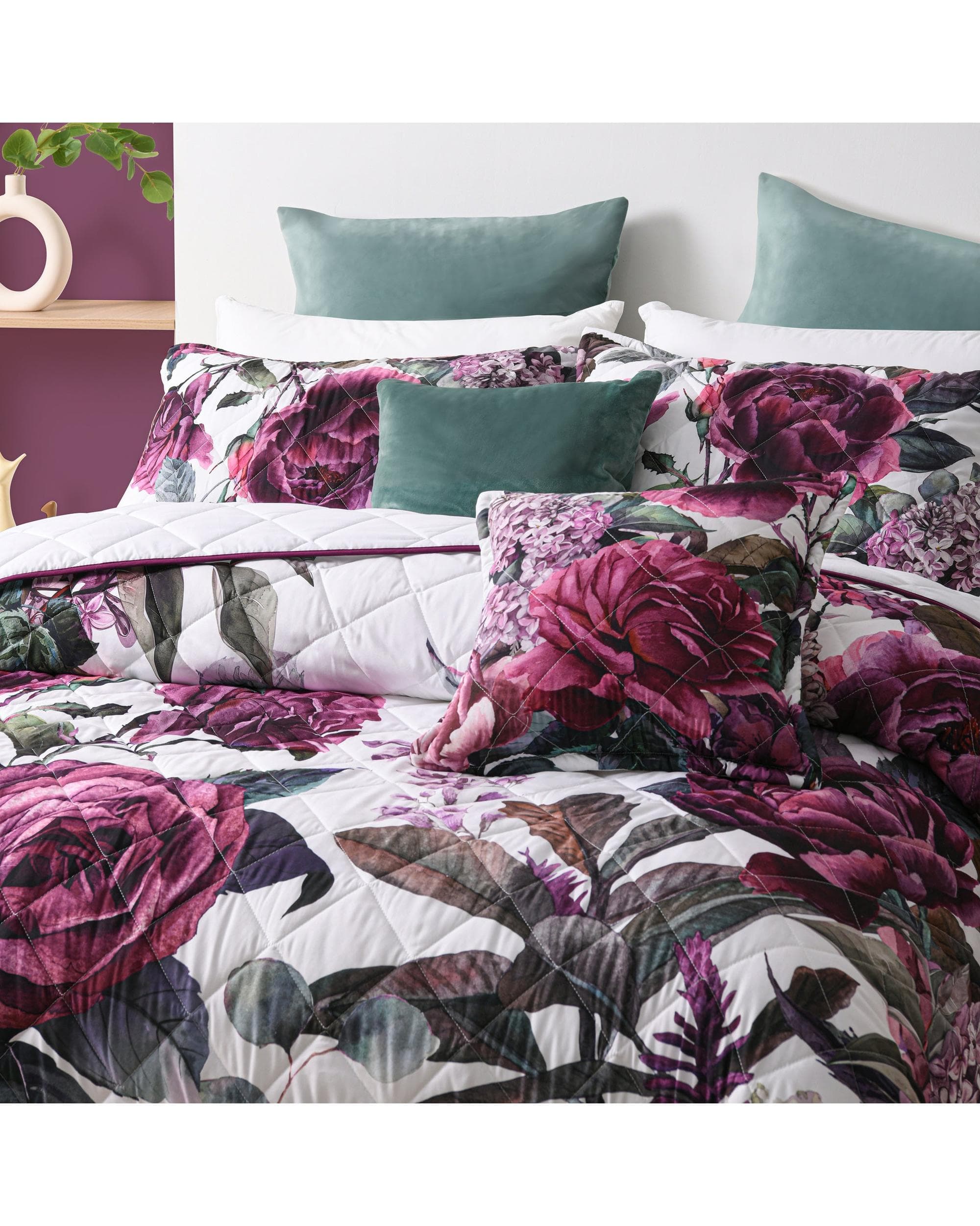 Bianca Bedding Coverlet Bianca Bedding ABIGAIL Berry Polyester Bedspread Set