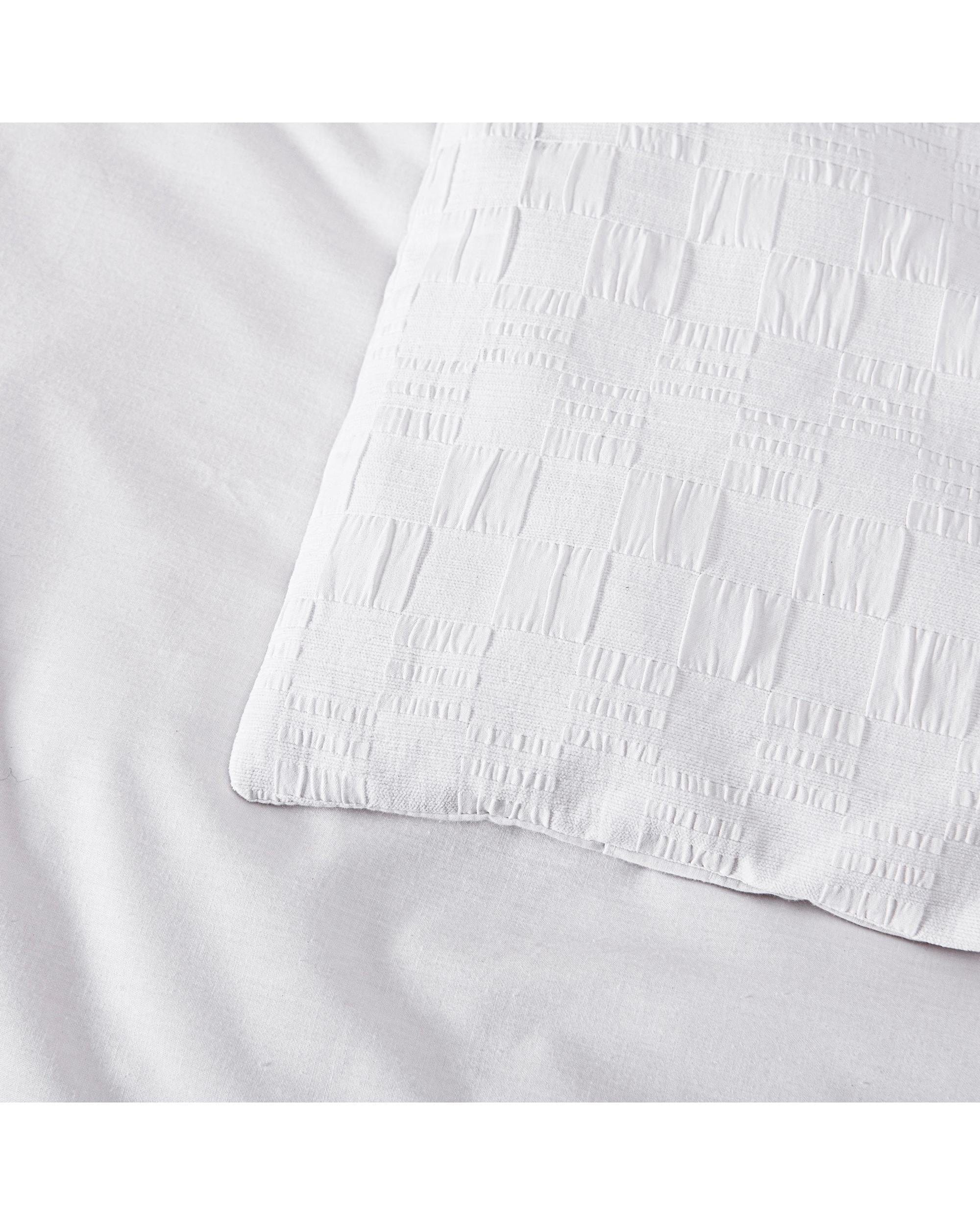 Bianca Bedding Quilt Cover Bianca Bedding COSMO White Polyester Quilt Cover Set