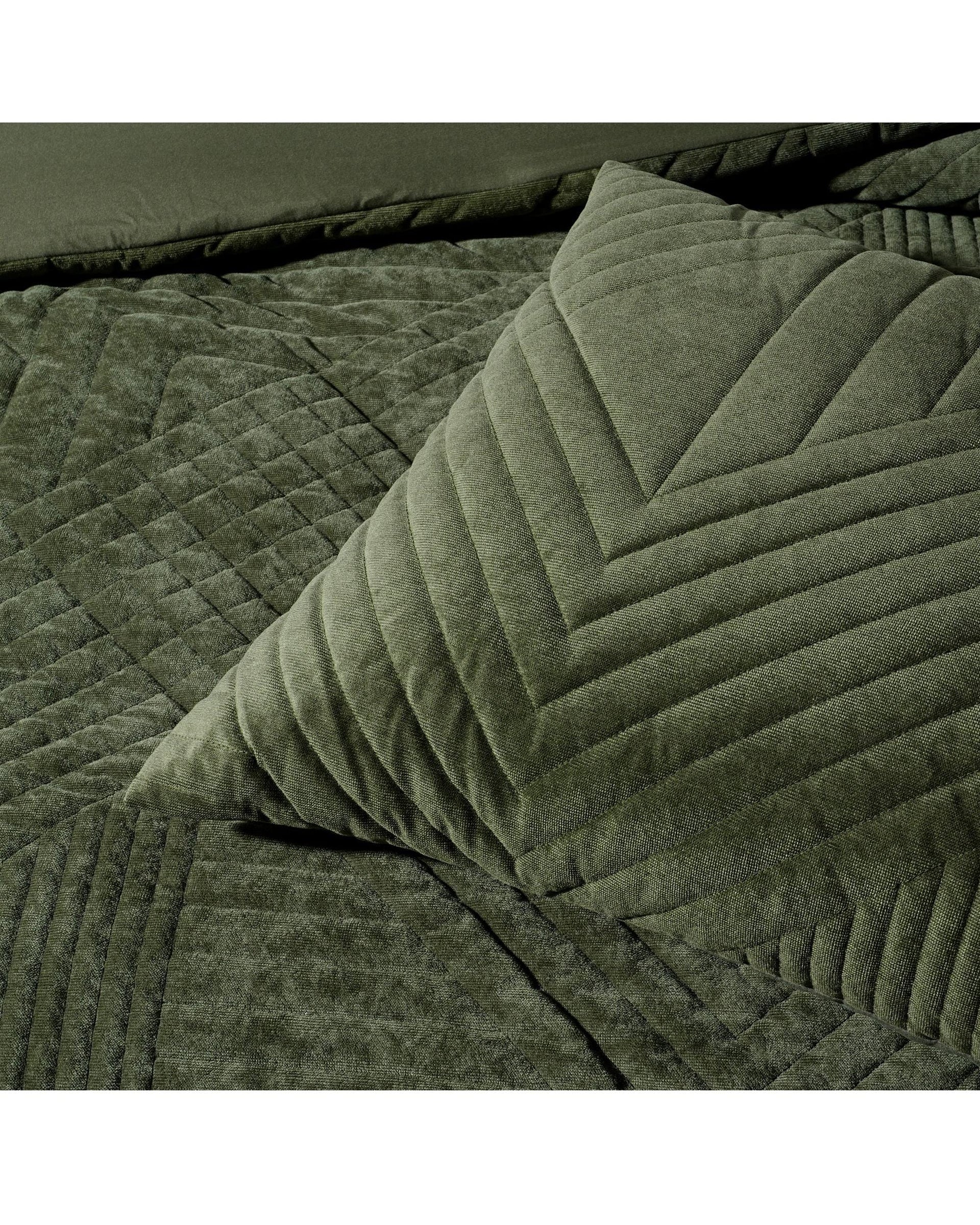 Bianca Bedding Quilt Cover Bianca Bedding NAVARRO Olive Polyester Velvet Quilt Cover Set