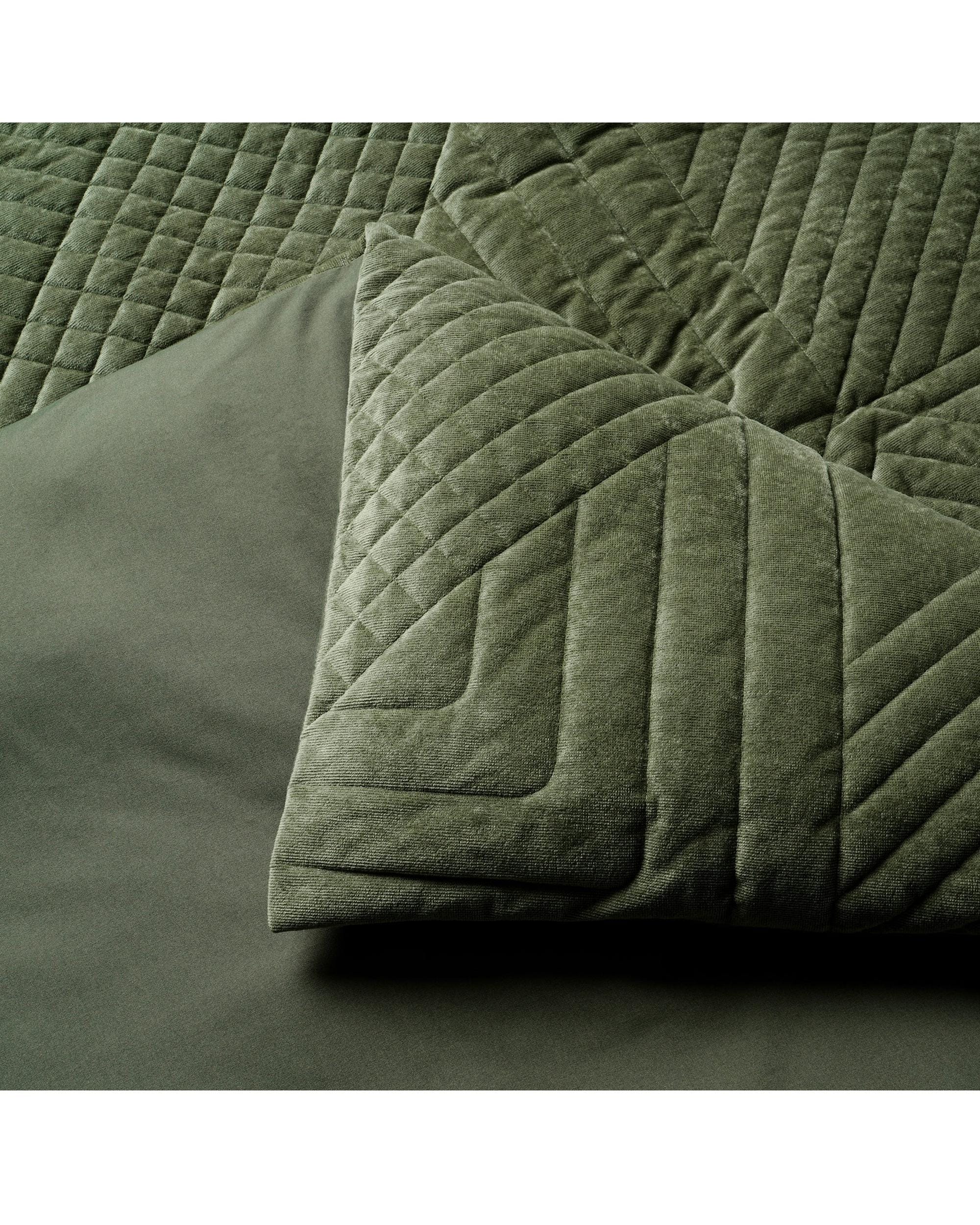 Bianca Bedding Quilt Cover Bianca Bedding NAVARRO Olive Polyester Velvet Quilt Cover Set