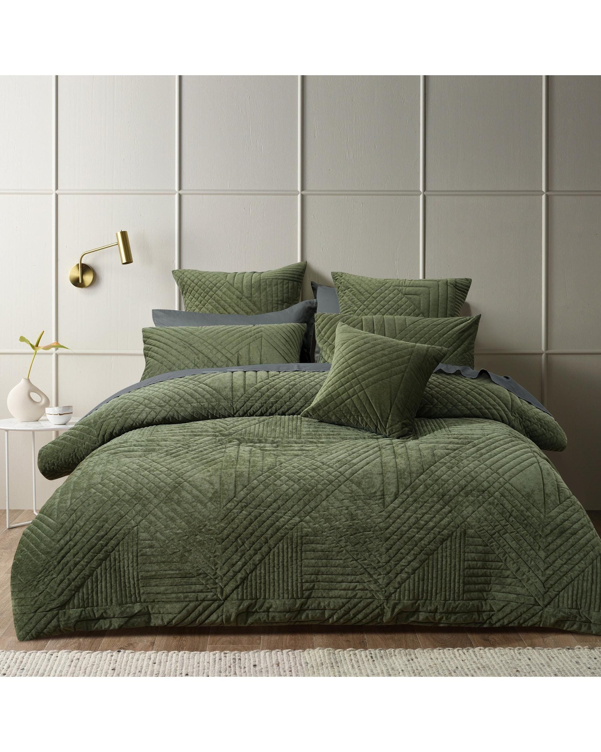 Bianca Bedding Quilt Cover Bianca Bedding NAVARRO Olive Polyester Velvet Quilt Cover Set