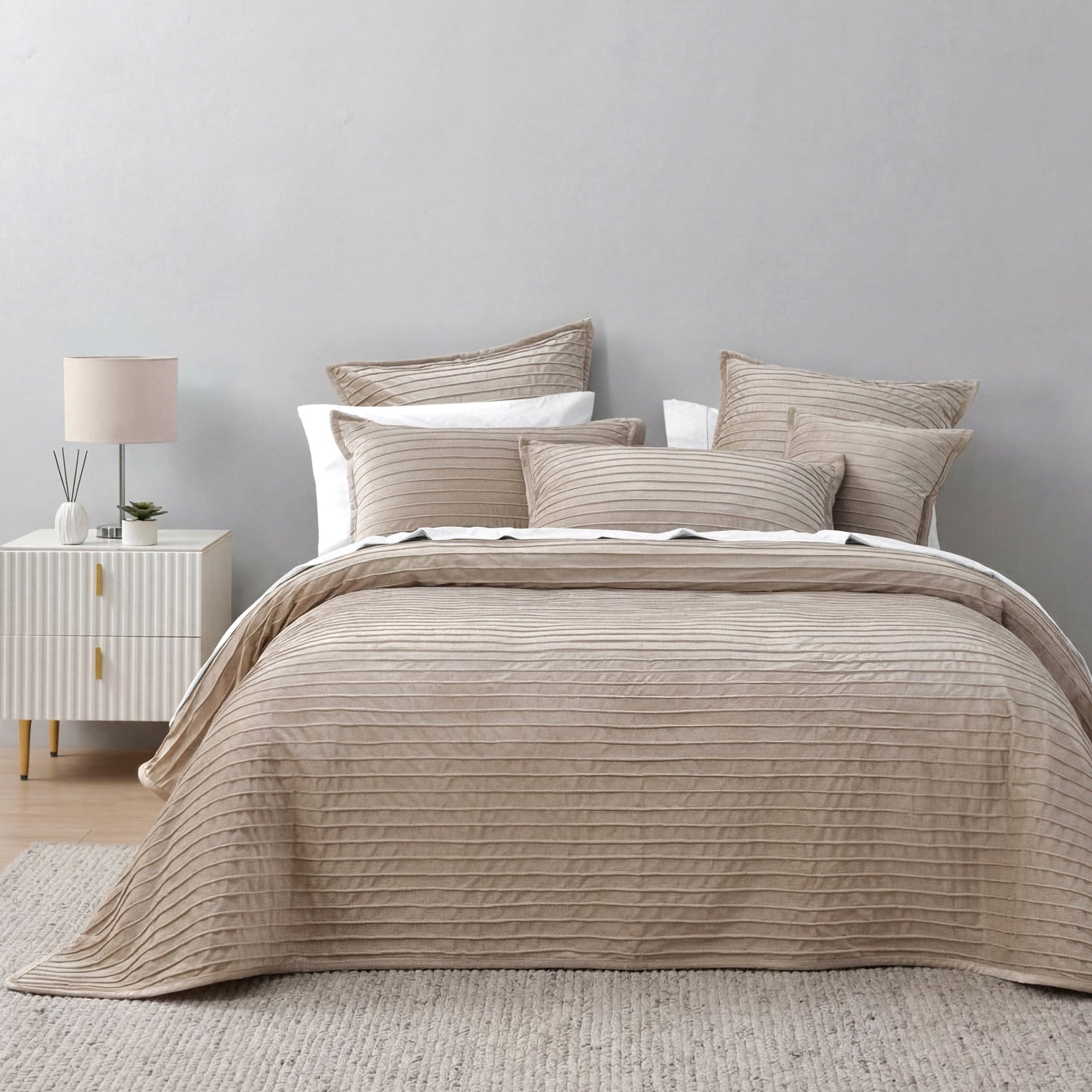 Bianca Bedding Coverlet Bianca Saphira  Latte Polyester Velvet Coverlet Set