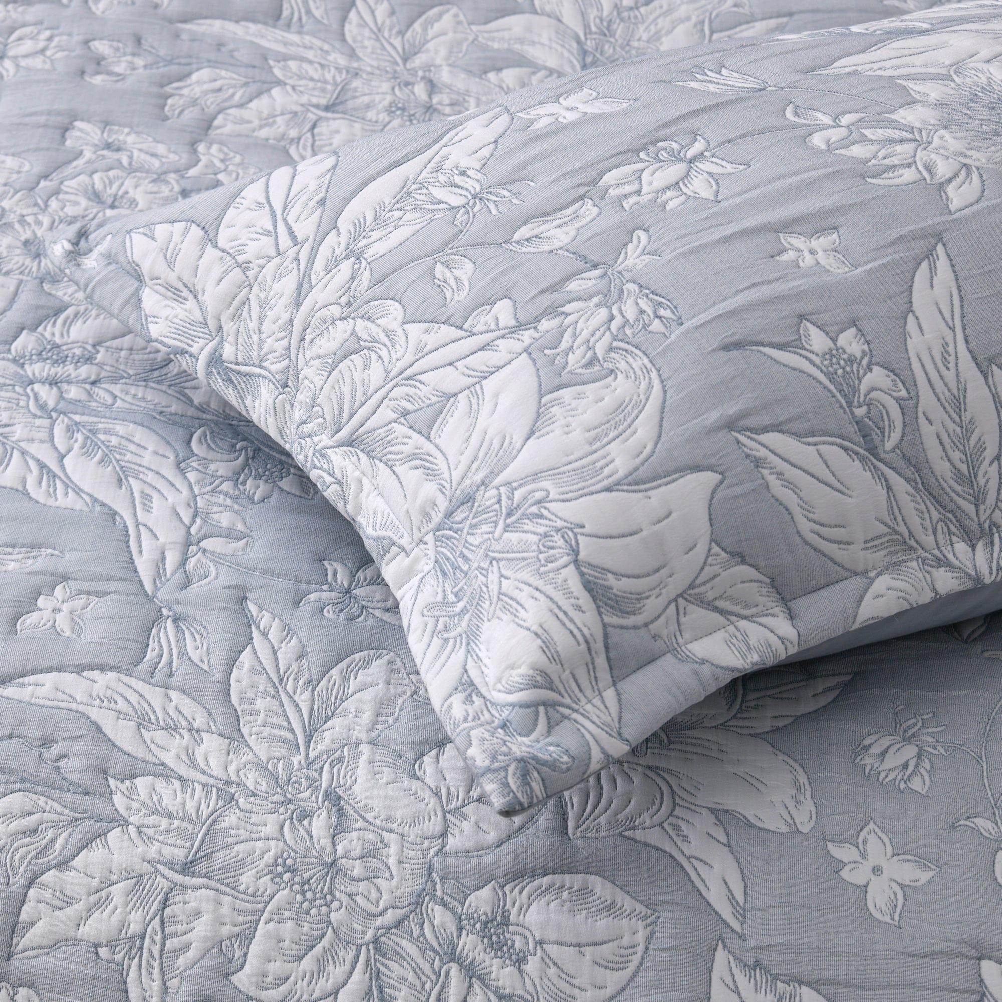 Bianca Bedding Quilt Cover Bianca Whispering Lily Powder Blue Polyester Quilt Cover Set