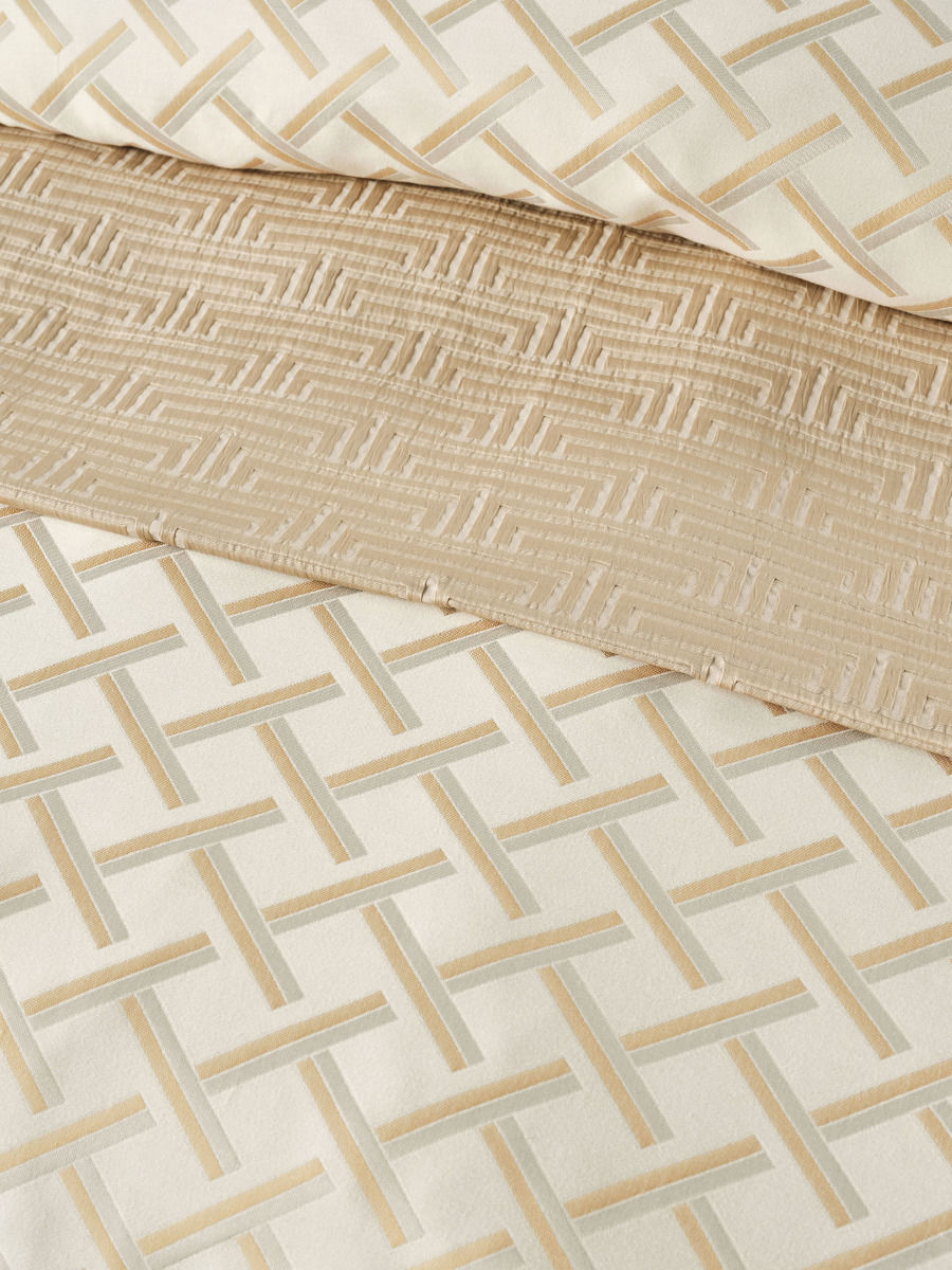 GRACE BY LINEN HOUSE VALERIA CHAMPAGNE QUILT COVER SET Linen House