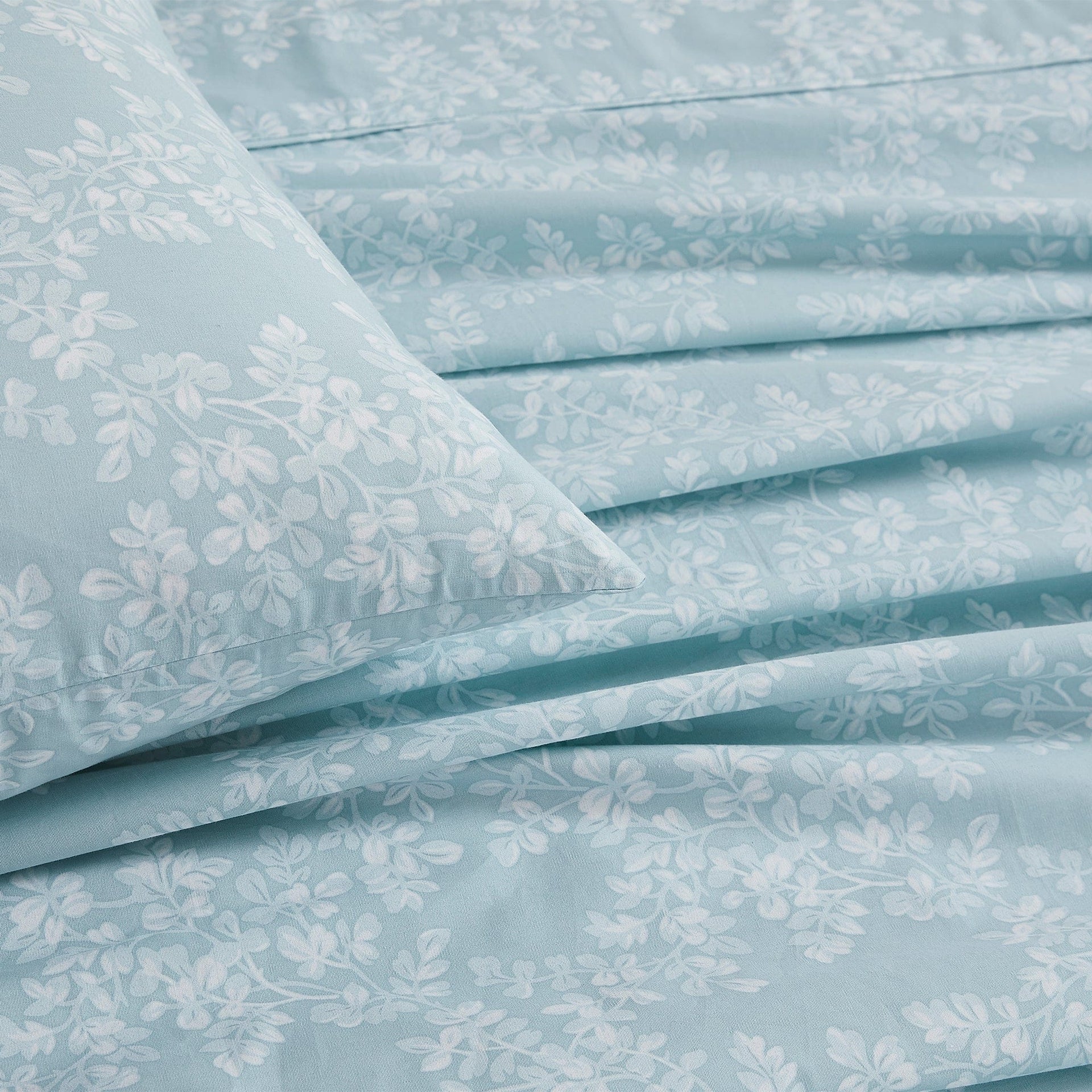 Laura Ashley Bed Sheets LAURA ASHLEY BURNHAM SHEET SET
