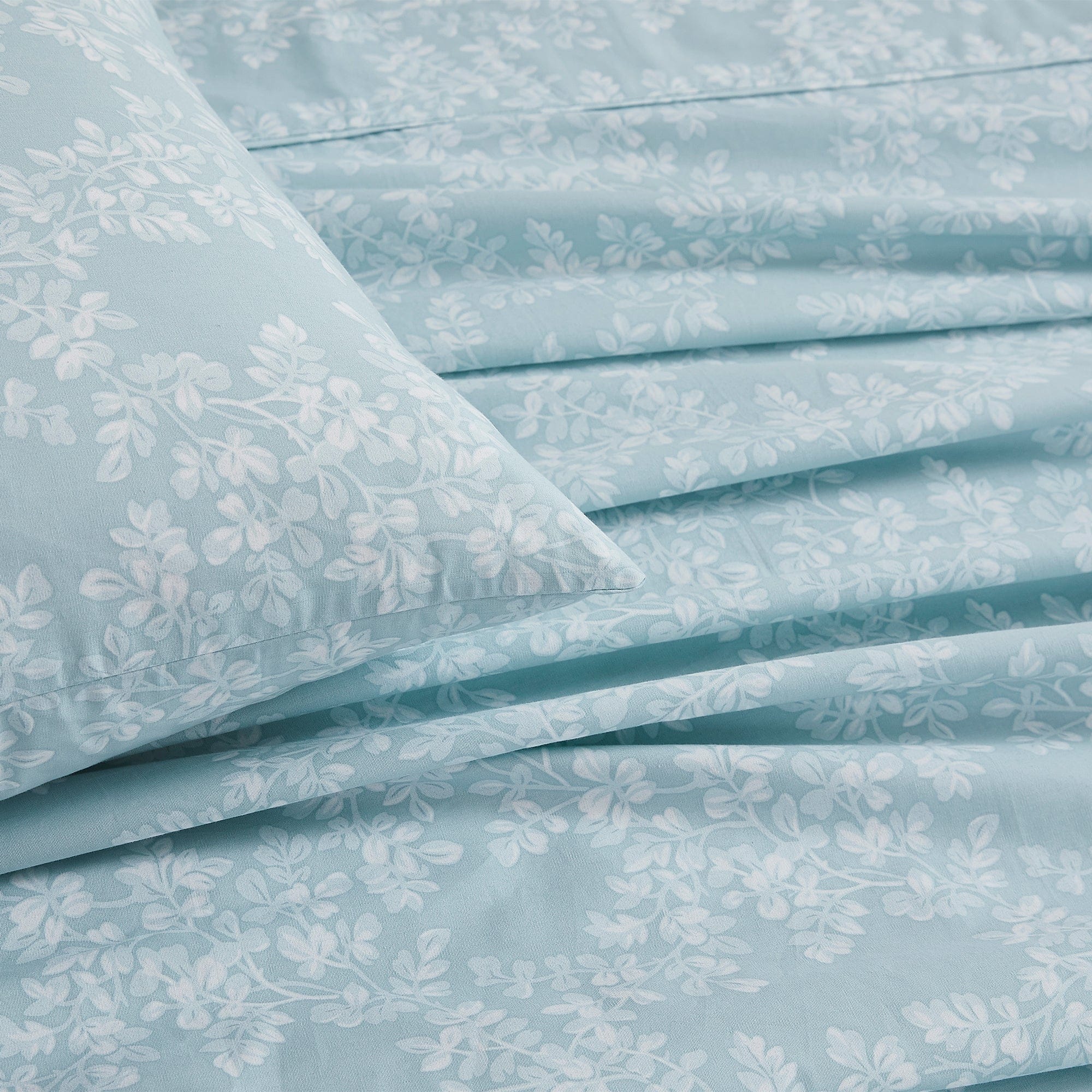 Laura Ashley Bed Sheets LAURA ASHLEY BURNHAM SHEET SET
