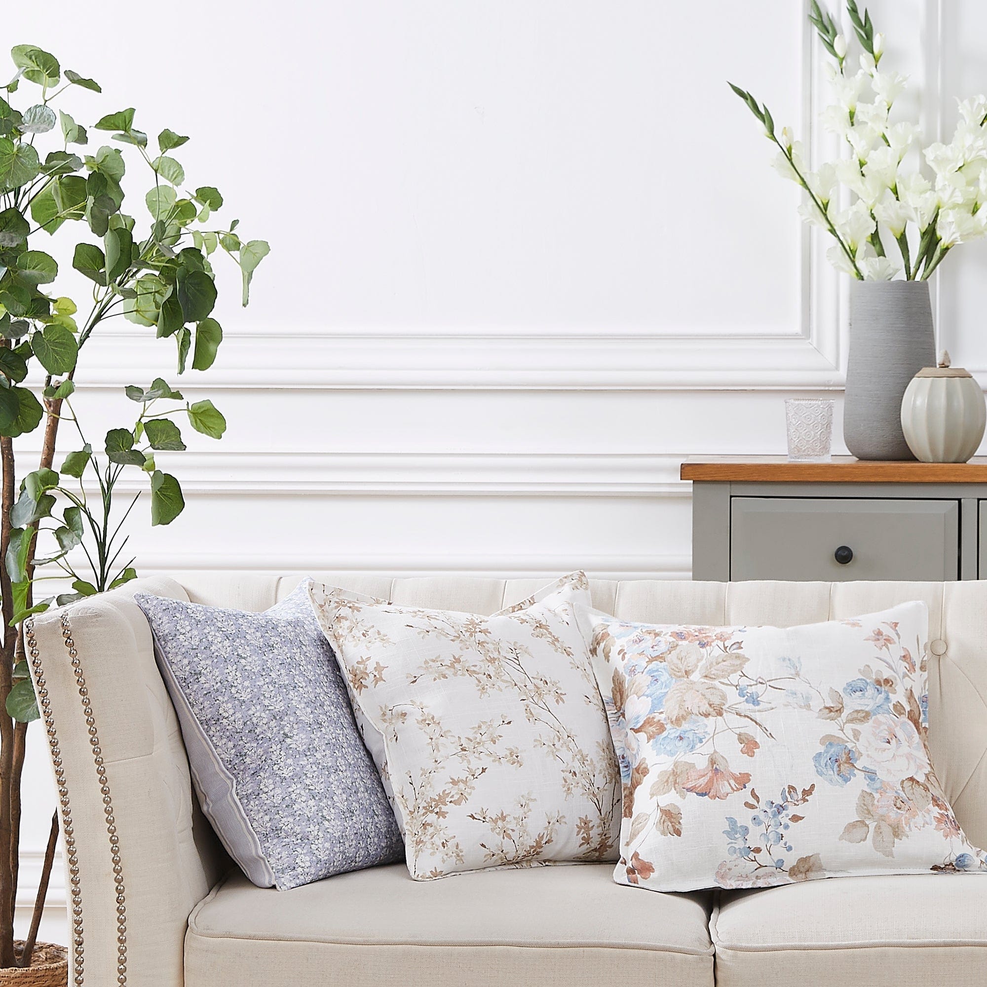 Laura Ashley Cushion LAURA ASHLEY | FORSYTHIA TRUFFLE 50X50CM FILLED CUSHION