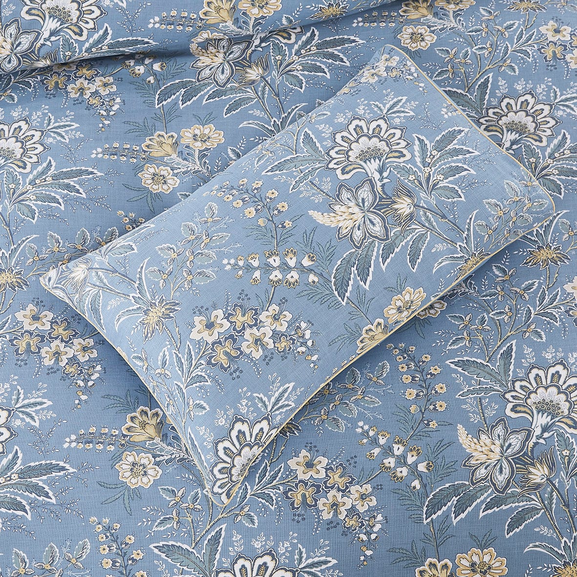 Laura Ashley Quilt Cover LAURA ASHLEY MARLBROOK DUSKY SEPASPRAY QUILT COVER SET