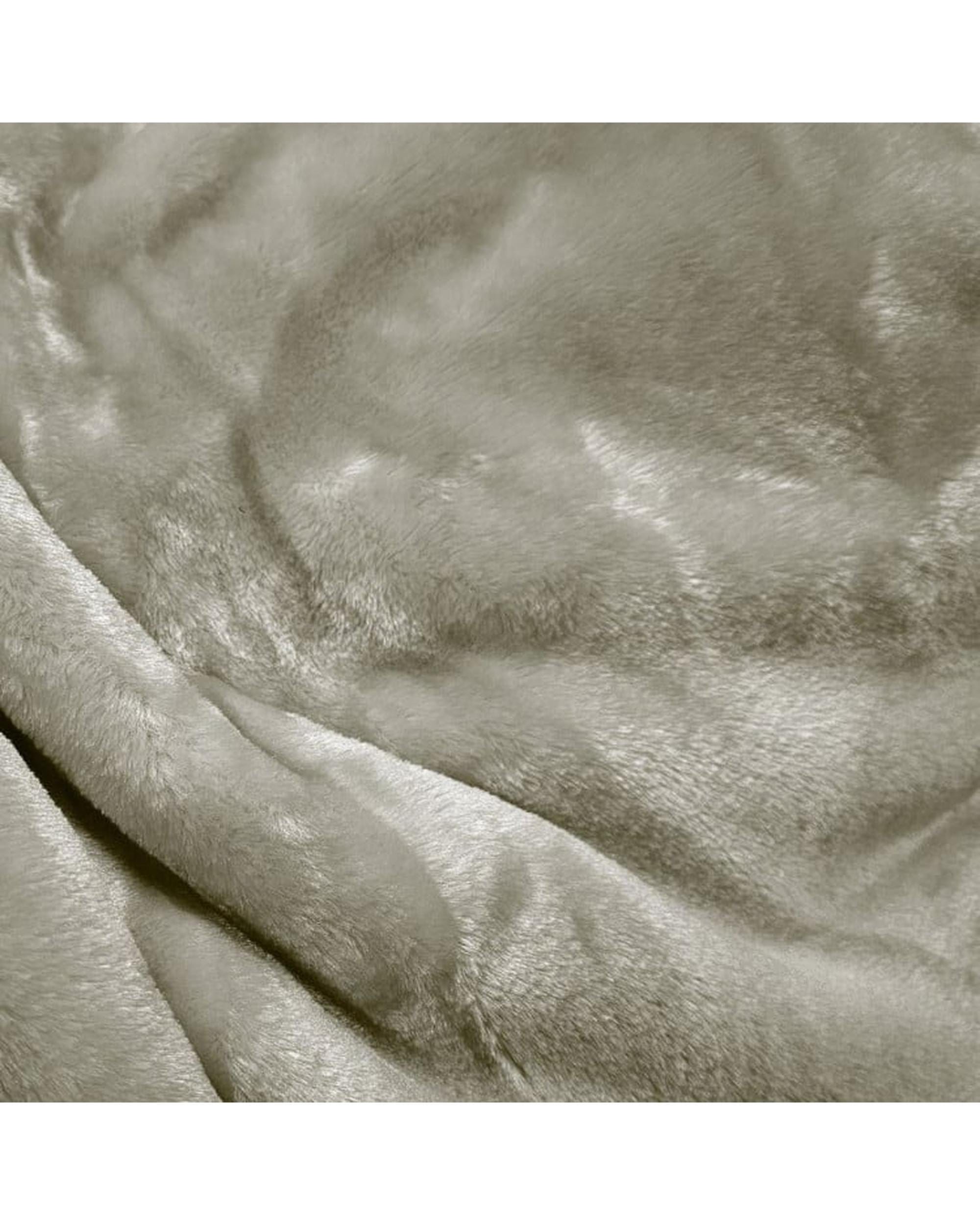 Laura Hill Blanket Laura Hill XL Double-Sided Oversized Faux Mink Blanket 305x305cm Olive