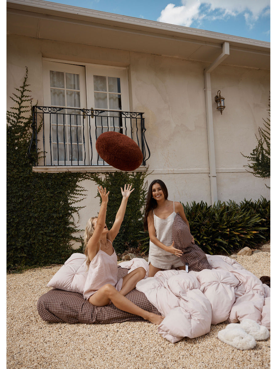 LINEN HOUSE AVALON | ORCHID 260X240CM COVERLET