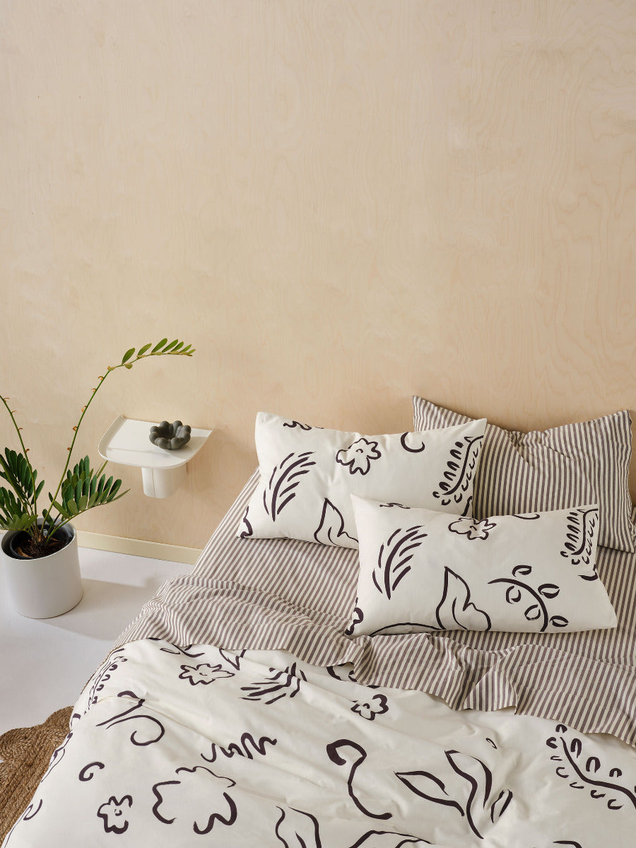 LINEN HOUSE KENZI VANILLA QUILT COVER SET Linen House