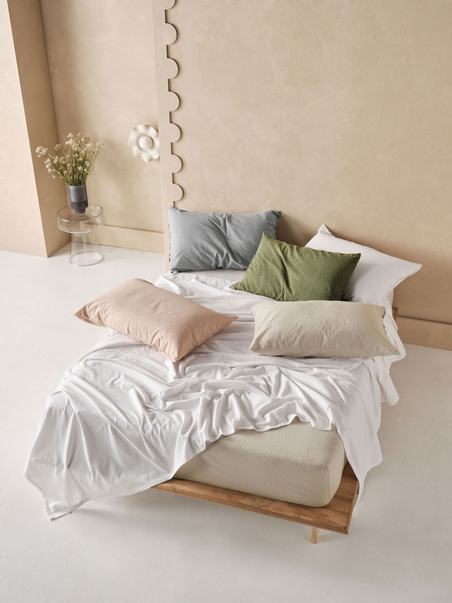LINEN HOUSE FLANNELETTE WHITE PLAIN-DYED SHEET SET Linen House