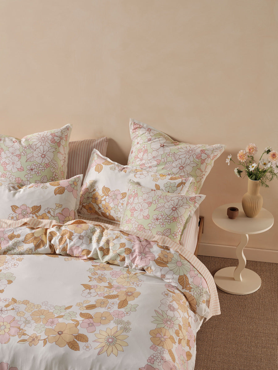 LINEN HOUSE POPPY MULTI QUILT COVER SET Linen House