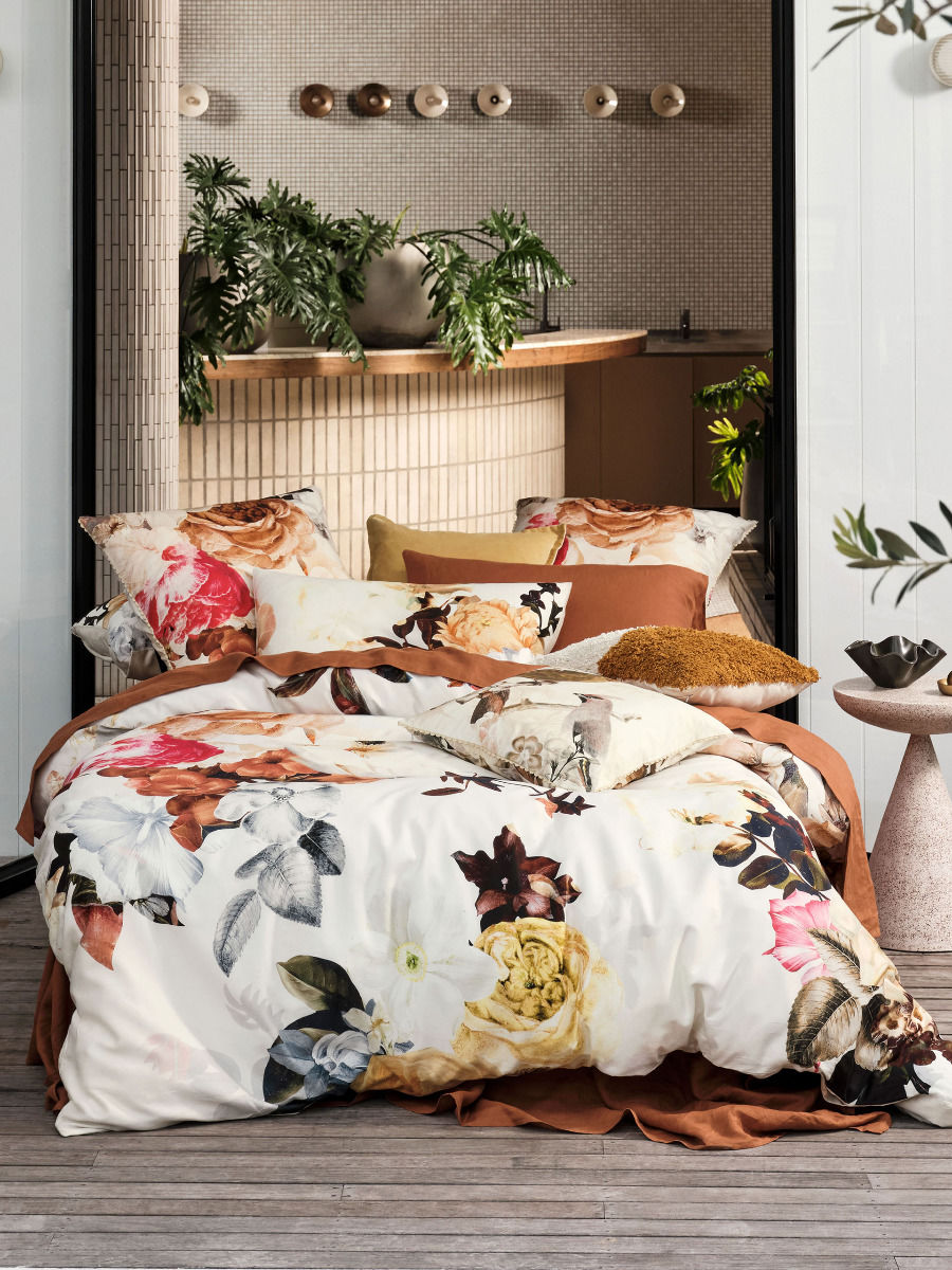 LINEN HOUSE PRIMAVERA QUILT COVER SET Linen House