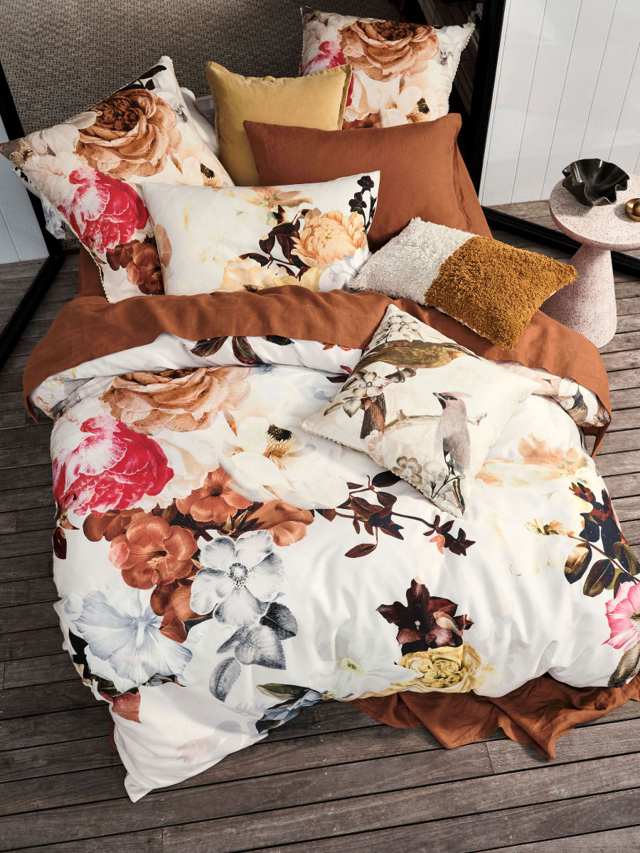 LINEN HOUSE PRIMAVERA QUILT COVER SET Linen House