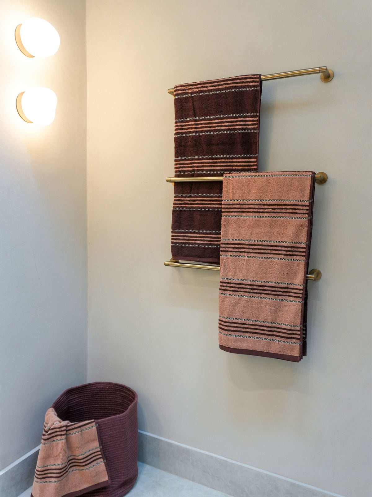 Linen House | Payton Navy 4-Piece Towel Pack