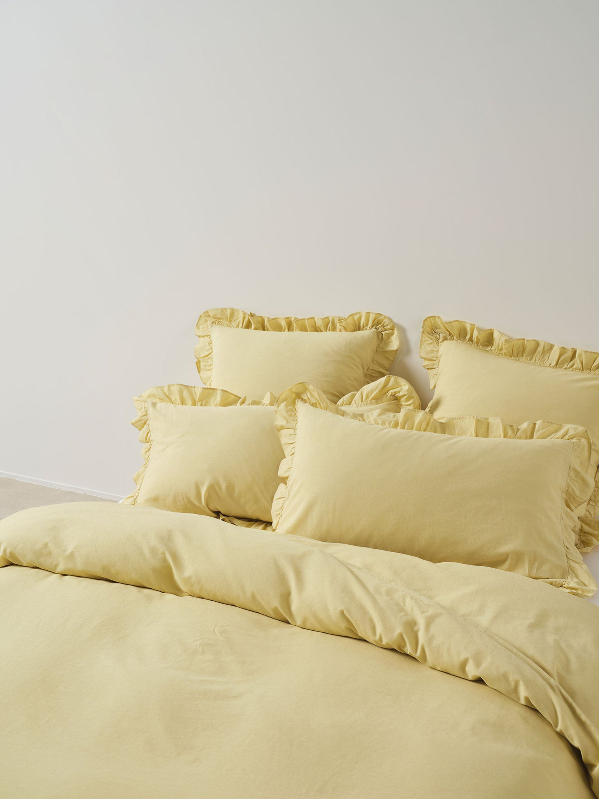 Linen House Vintage Ruffle Ballet Quilt Cover Set