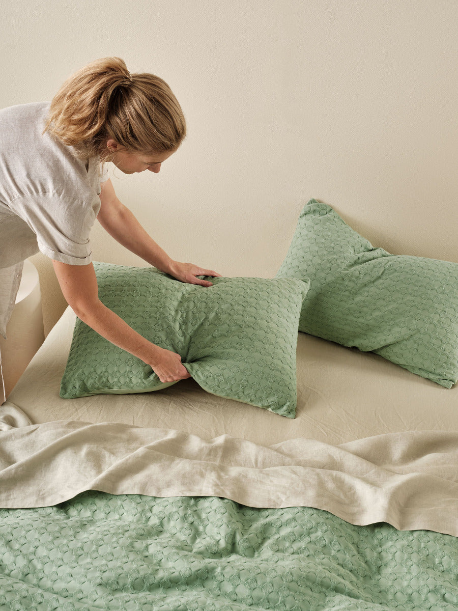 LINEN HOUSE VISTA LEAF QUILT COVER SET Linen House