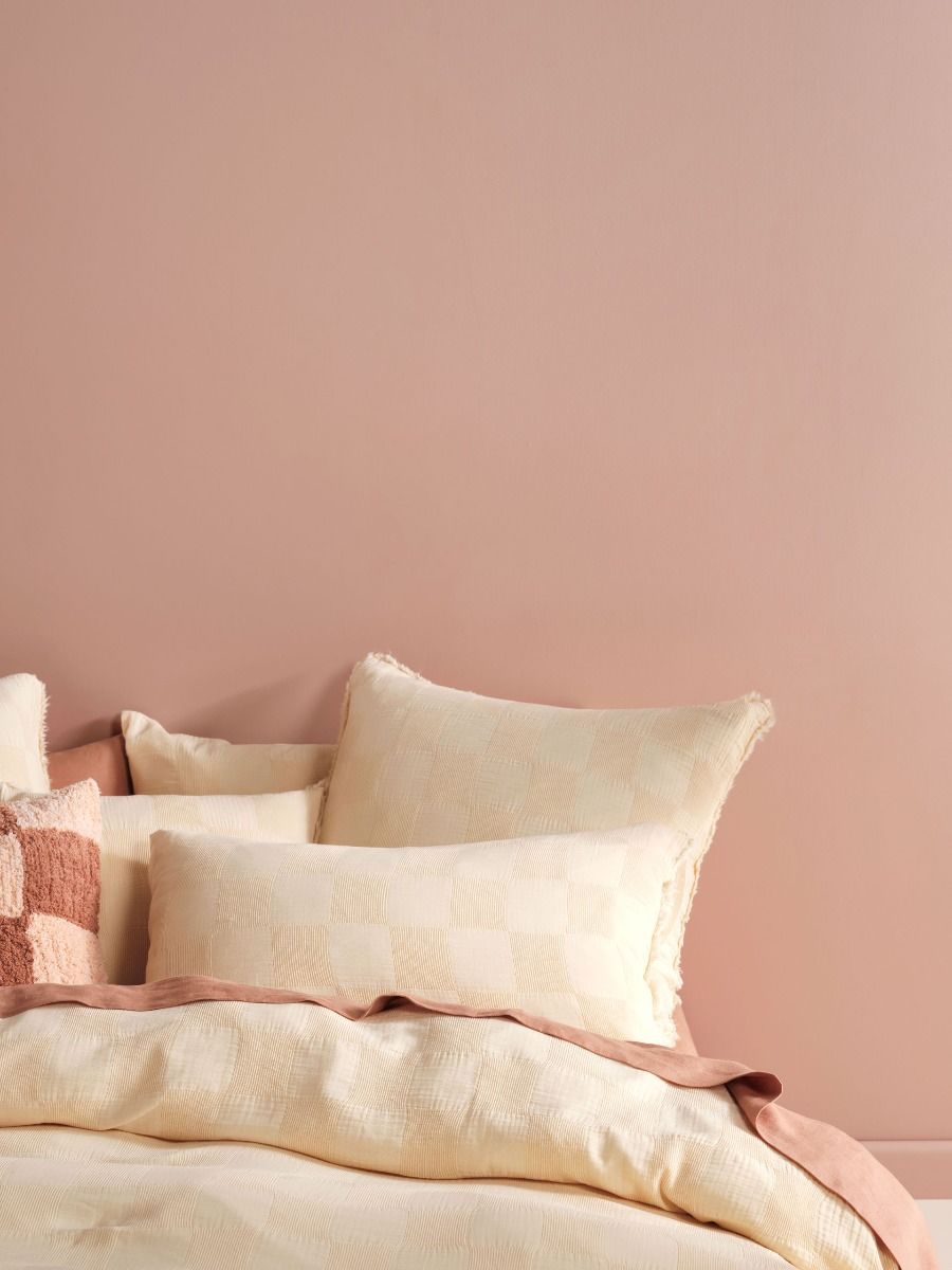 LINEN HOUSE CAPRI PALE PEACH QUILT COVER SET Linen House