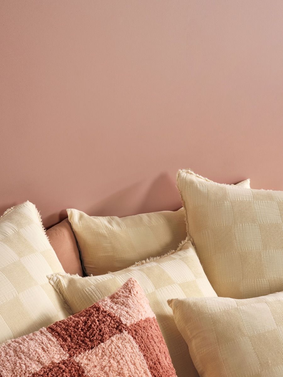 LINEN HOUSE CAPRI PALE PEACH QUILT COVER SET Linen House