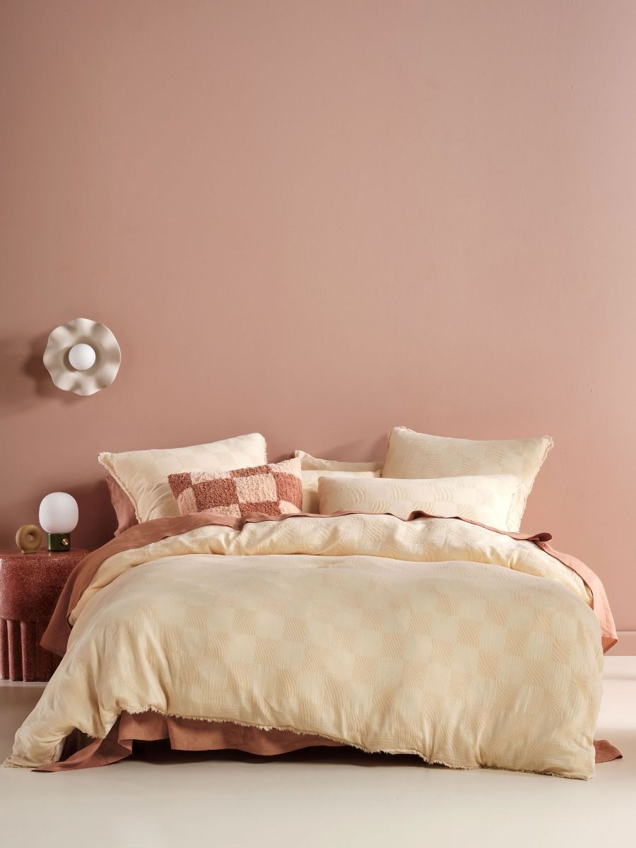 LINEN HOUSE CAPRI PALE PEACH QUILT COVER SET Linen House