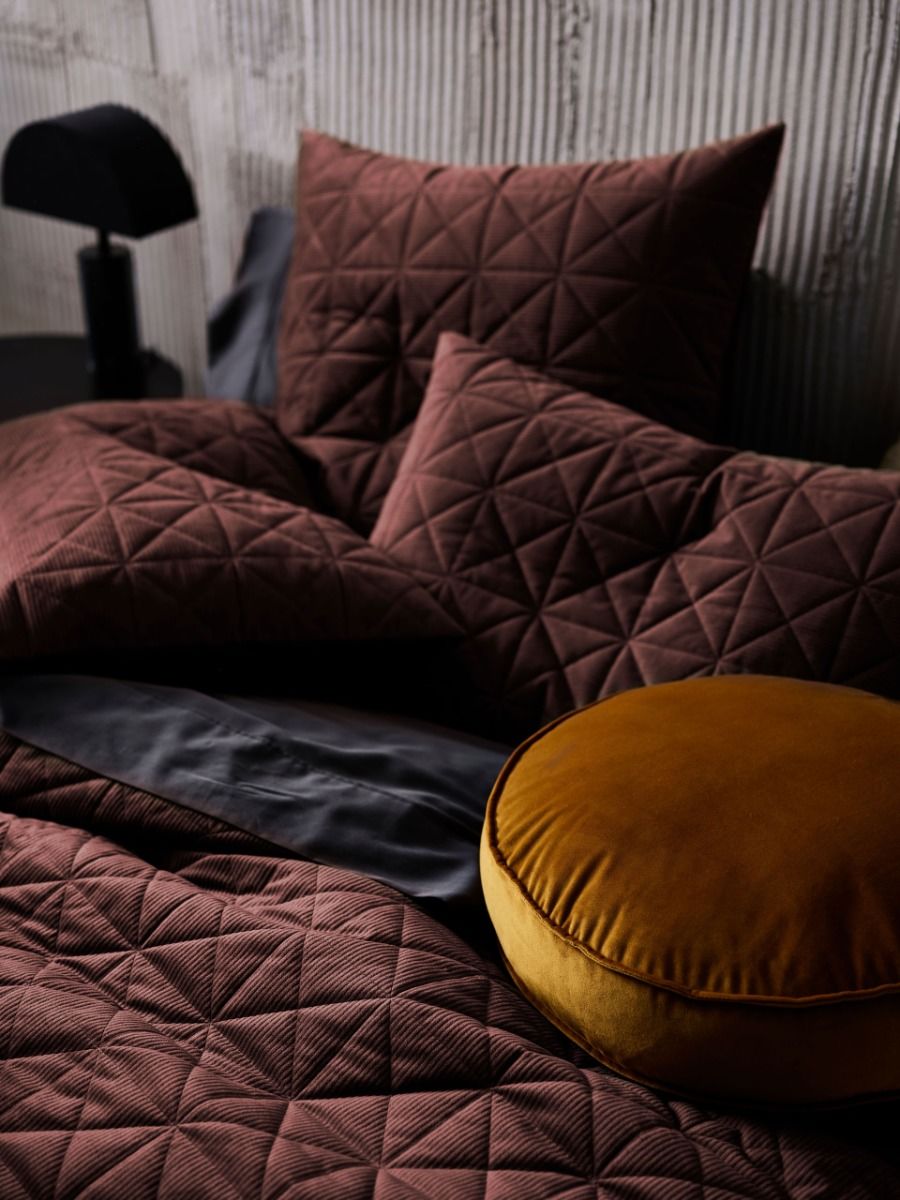 LINEN HOUSE HEATH CHOCOLATE QUILT COVER SET Linen House