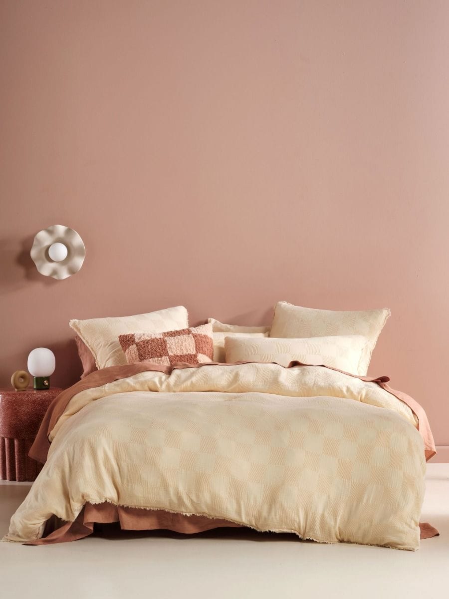 Linen House Quilt Cover LINEN HOUSE CAPRI PALE PEACH QUILT COVER SET