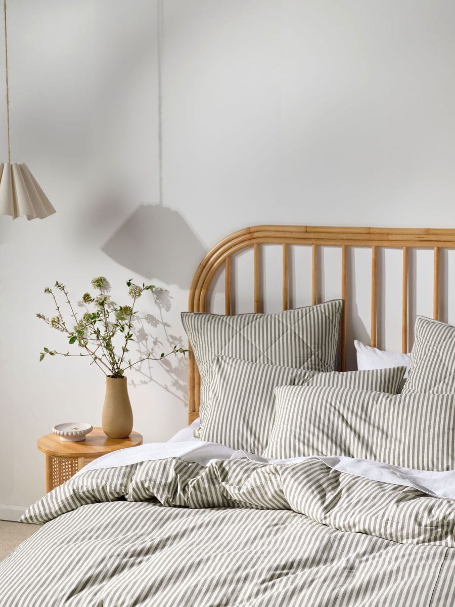 Linen House Quilt Cover LINEN HOUSE CLASSIC STRIPE QUILT COVER SET - CHARCOAL