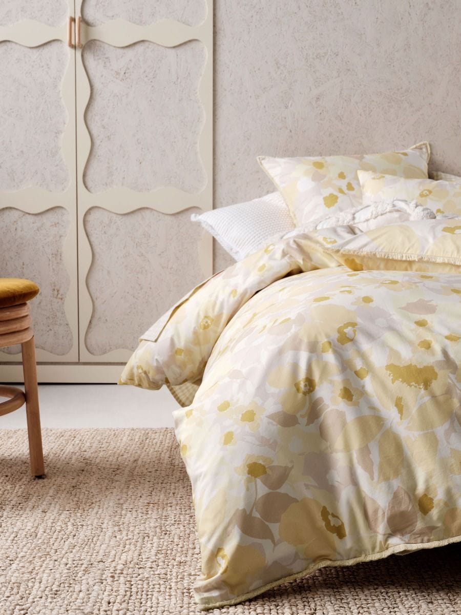 Linen House Quilt Cover LINEN HOUSE DAFFODIL GARDEN QUILT COVER SET