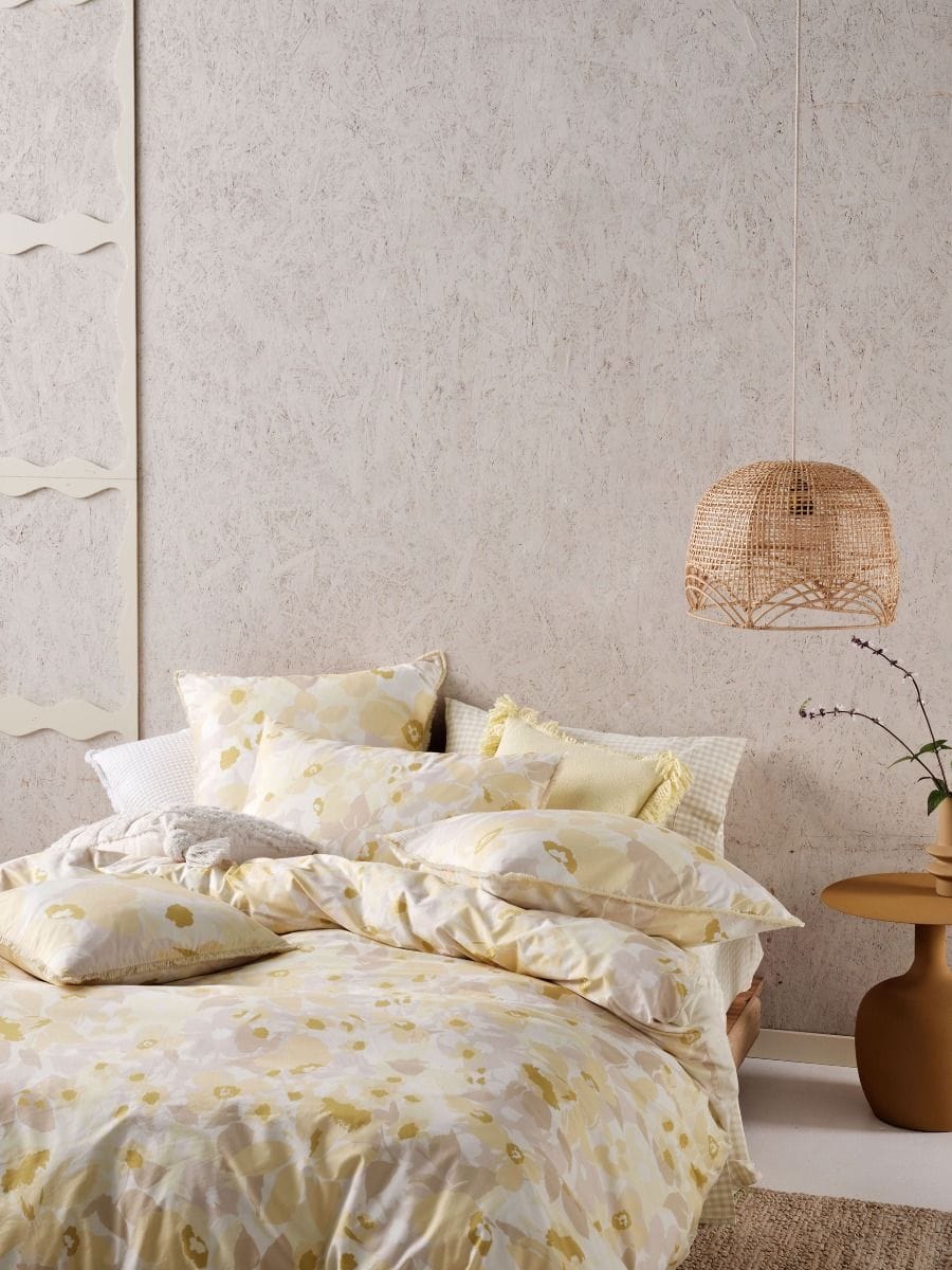 Linen House Quilt Cover LINEN HOUSE DAFFODIL GARDEN QUILT COVER SET