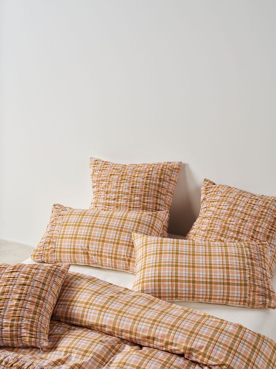 Linen House Quilt Cover LINEN HOUSE DARCY | MULTI QUILT COVER