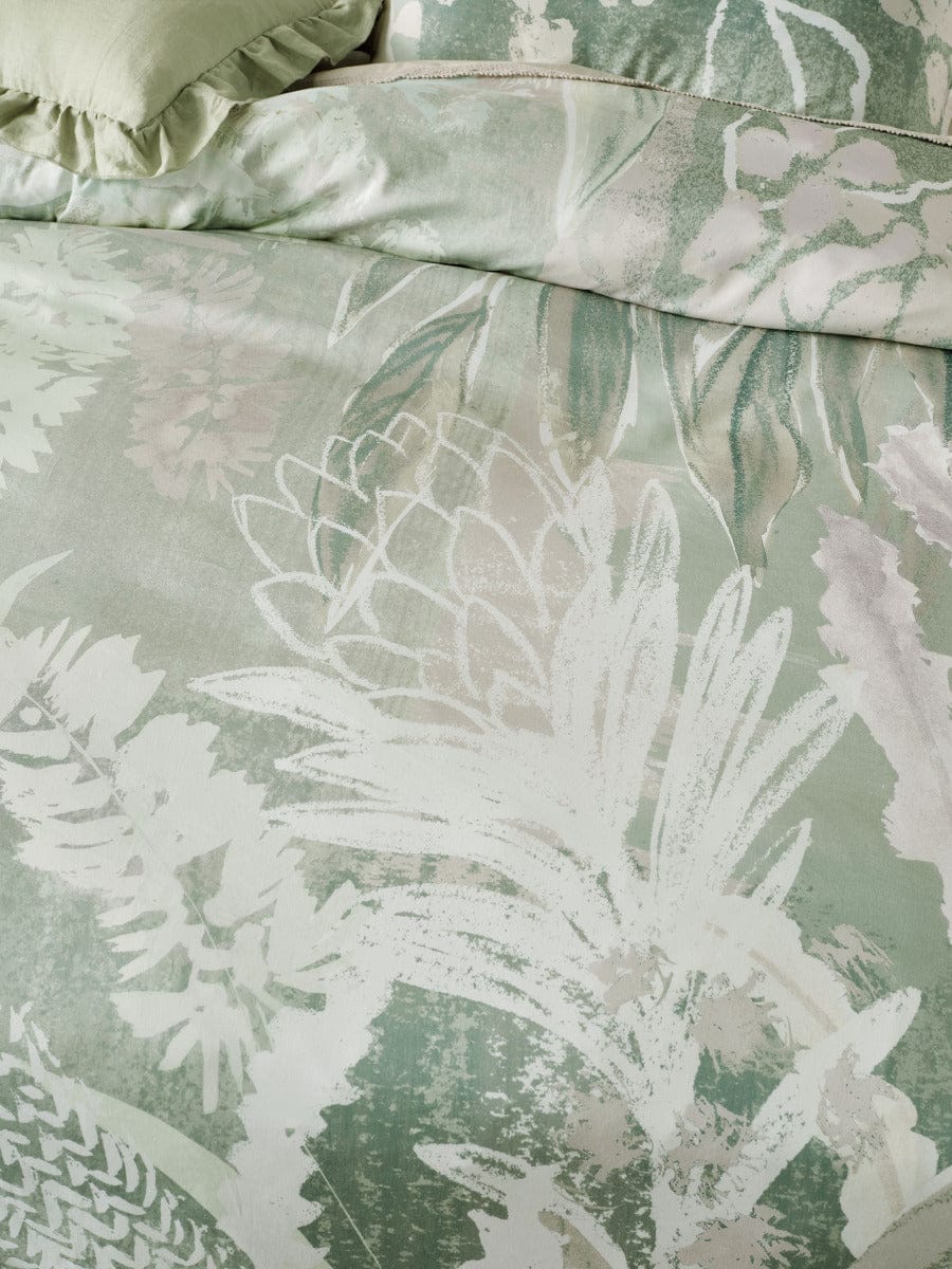 Linen House Quilt Cover LINEN HOUSE ESPERANCE LEAF QUILT COVER SET