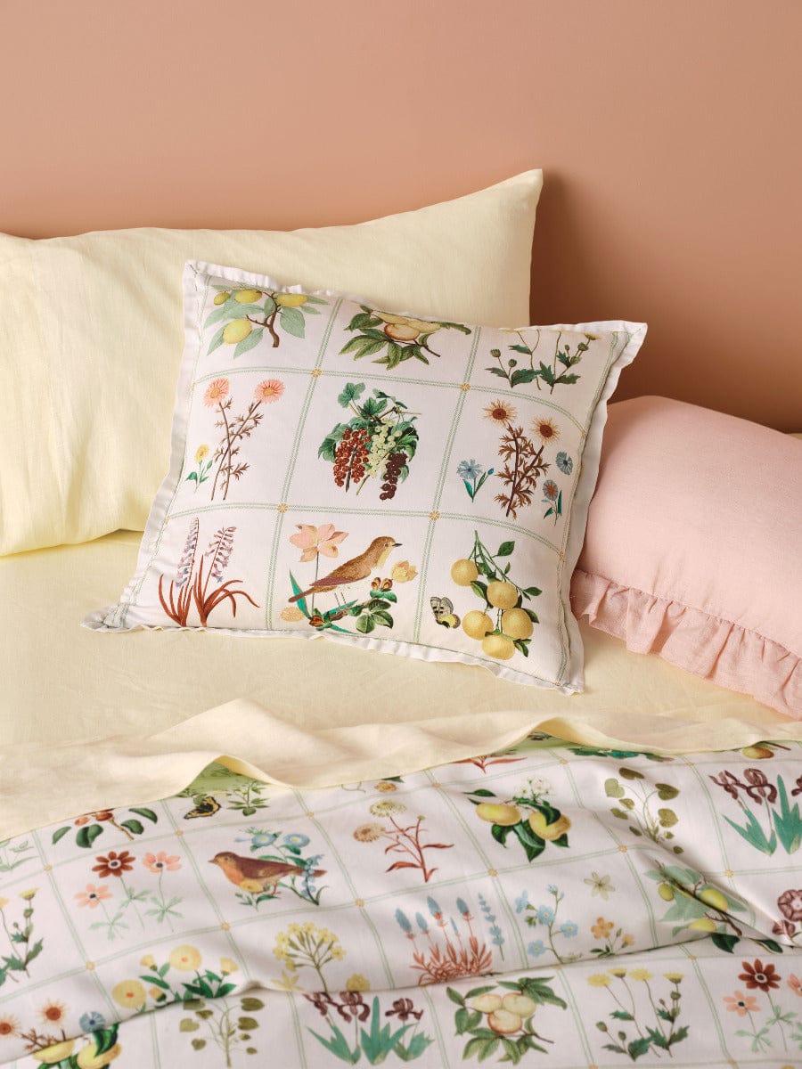 Linen House Quilt Cover LINEN HOUSE GARDEN BED VANILLA QUILT COVER SET