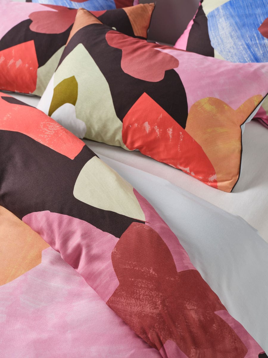 Linen House Quilt Cover LINEN HOUSE GLINDA | BLACKCURRANT QUILT COVER