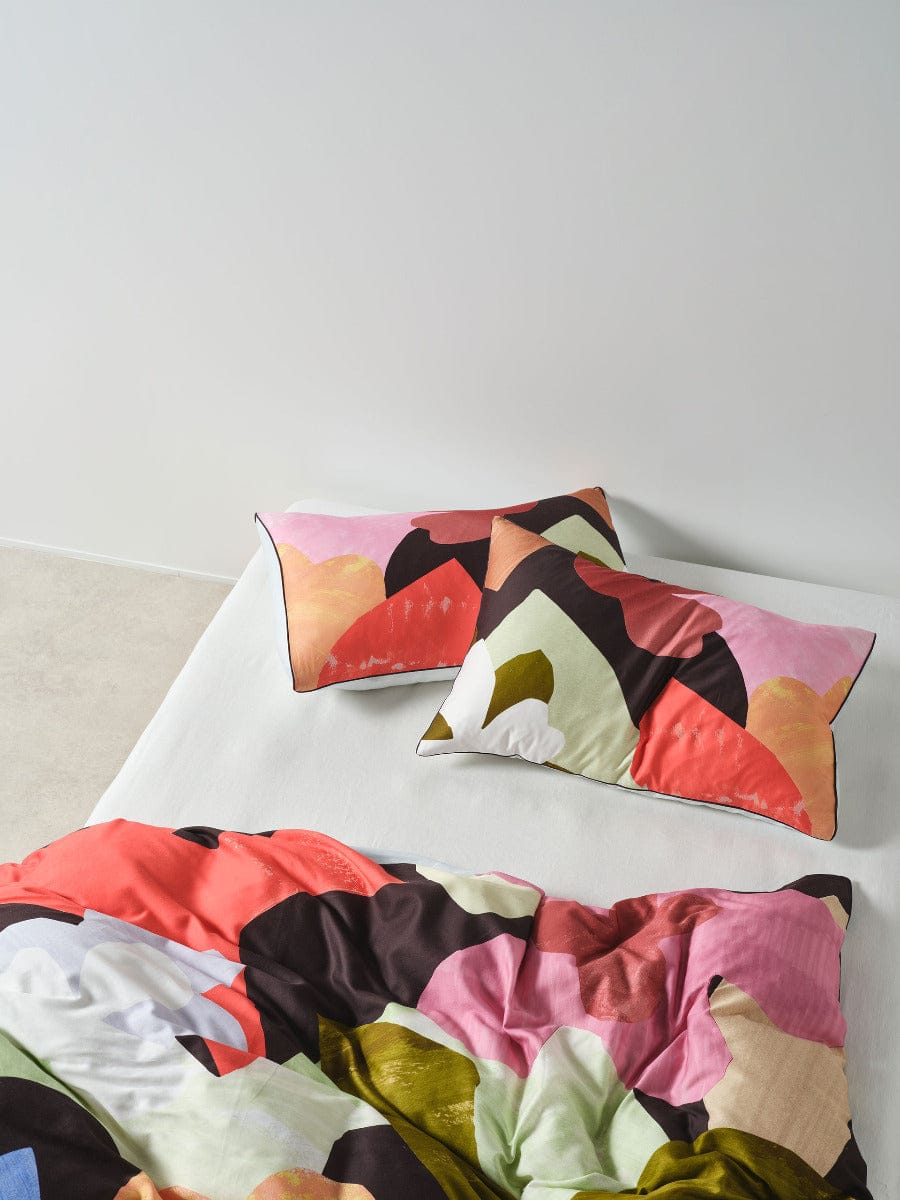 Linen House Quilt Cover LINEN HOUSE GLINDA | BLACKCURRANT QUILT COVER