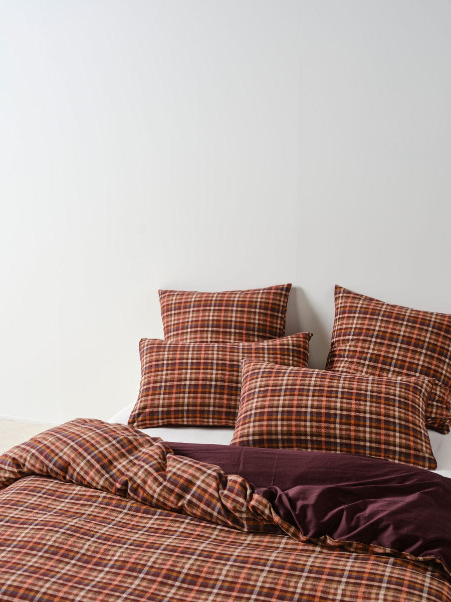 Linen House Quilt Cover LINEN HOUSE JAMIESON | PLUM QUILT COVER SET