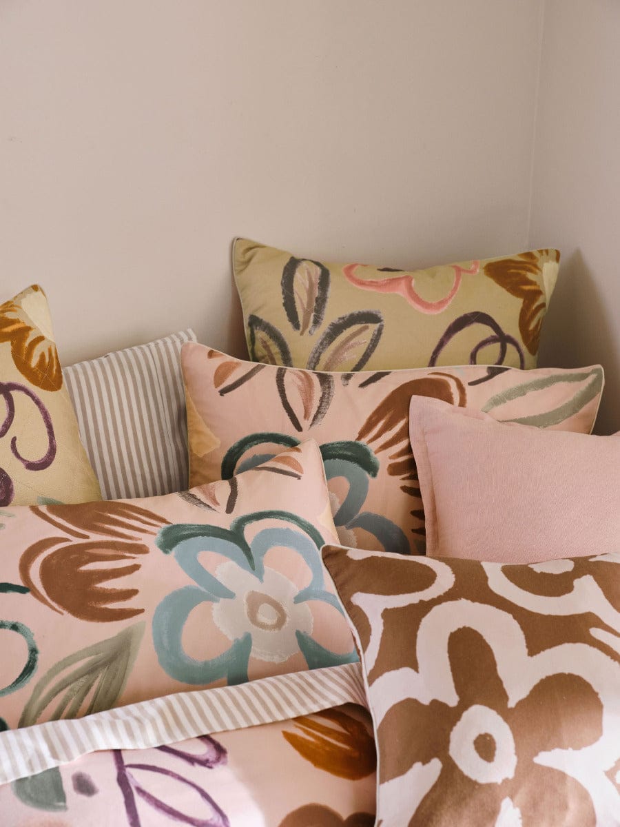 Linen House Quilt Cover LINEN HOUSE KITTA QUILT COVER SET - ROSE