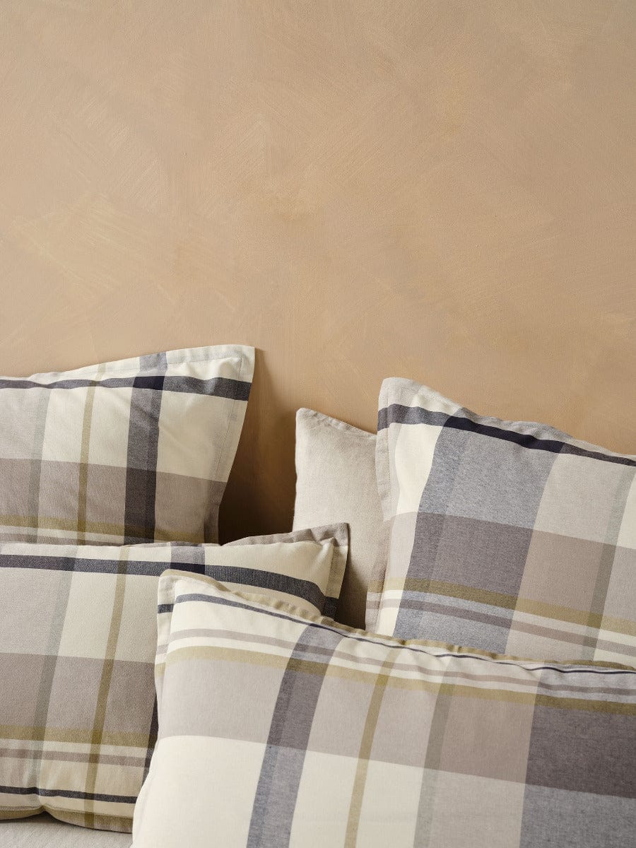 Linen House Quilt Cover LINEN HOUSE LENNON | STONE QUILT COVER