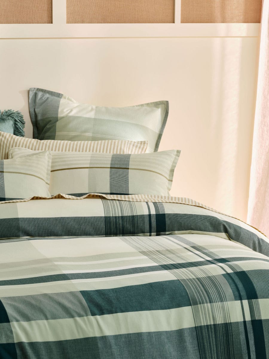 Linen House Quilt Cover LINEN HOUSE LEVON QUILT COVER SET - JADE