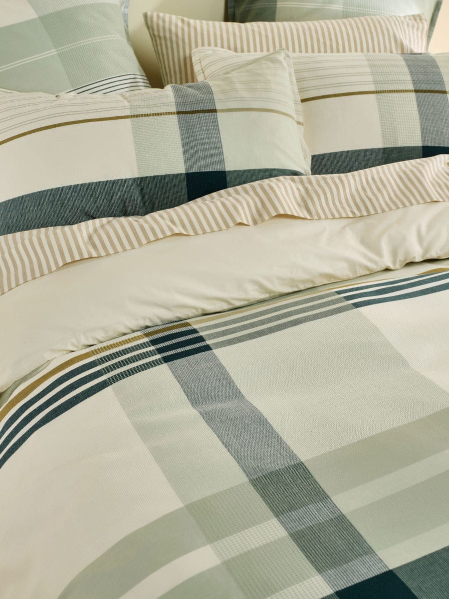 Linen House Quilt Cover LINEN HOUSE LEVON QUILT COVER SET - JADE